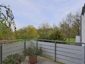 Blick vom Balkon - 2 Zimmer Etagenwohnung in Kassel