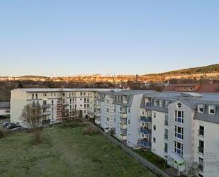 (12537_38) MGN: ruhige 2-Raum-Dachgeschoss-Wohnung mit Aufzug und Balkon zum grünen Innenhof, Hausmeisterservice - Meiningen