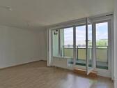 Blick ins Wohnzimmer - (12537_01) MGN: moderne 2-Raum-Wohnung mit Aufzug und Balkon zum ruhigen, grünen Innenhof