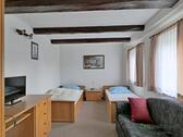 Blick in den Schlafbereich - 1 Zimmer Etagenwohnung zur Miete in Dresden
