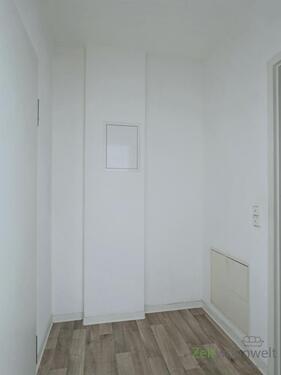 kleiner Wohnungsflur - Etagenwohnung mit 39,30 m&sup2; in Meiningen zur Miete