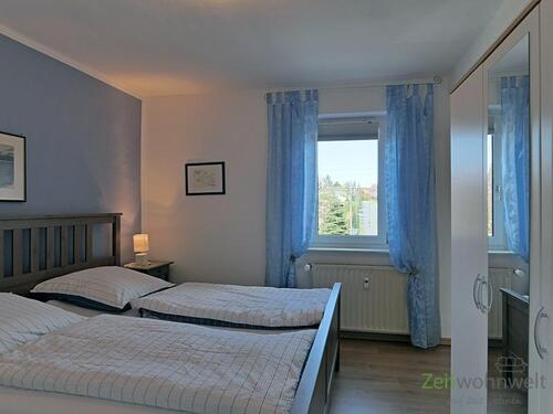 Kleiderschrank im Schlafzimmer - 