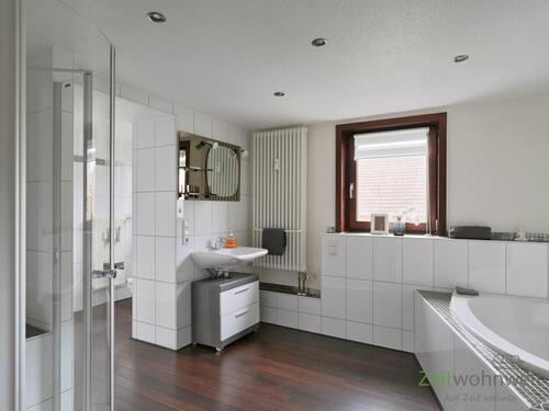 Blick ins große Bad - 