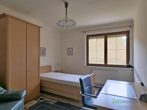 Blick ins Schlafzimmer - 2 Zimmer Etagenwohnung in Dresden