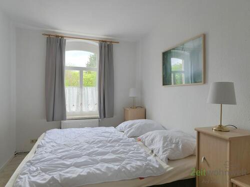 Blick ins Schlafzimmer - 2 Zimmer Etagenwohnung in Halle (Saale)