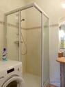 Dusche und Waschmaschine - 