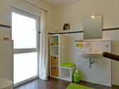 Bad mit Fenster - 