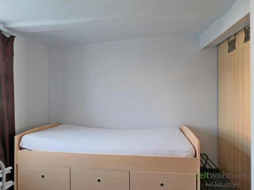 hohes Bett - Etagenwohnung mit 35,00 m&sup2; in Niestetal zur Miete