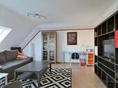 Blick ins Wohnzimmer - (EF1089_M) Dresden: SeidnitzDobritz, ruhige möblierte Wohnung mit Waschmaschine, WLAN und TG-Stellplatz