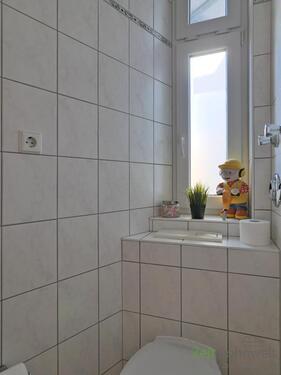 separates WC - 