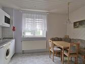 Blick in die Küche - Etagenwohnung mit 45,00 m&sup2; in Freital zur Miete