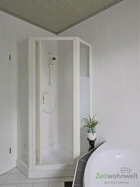Dusche und Wanne - 