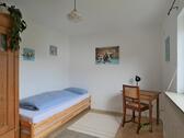 Blick ins kleine Schlafzimmer - 