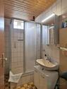 kleines Bad mit Dusche - 