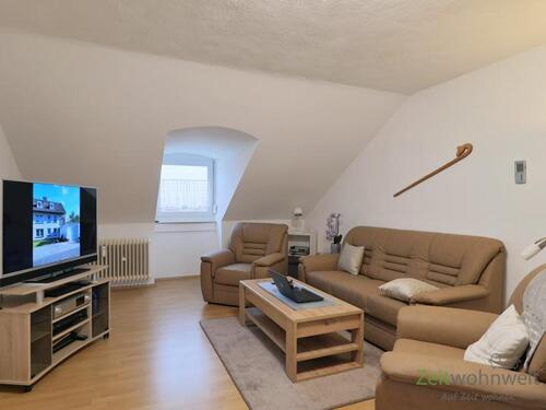 Blick ins Wohnzimmer - (EF1357_M) Kassel-Stadt: Niederzwehren, preiswerte, neu möblierte 2-Zimmer-Wohnung