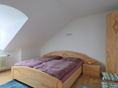 Blick ins Schlafzimmer - 2 Zimmer Etagenwohnung in Kassel
