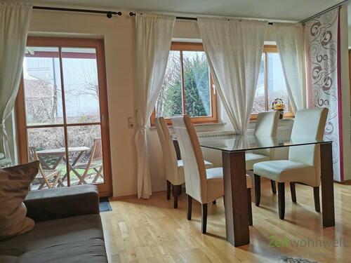 Blick ins Wohnzimmer - (EF1392_M) Dresden: Bannewitz, möblierte 2-Zimmer-Wohnung mit Terrasse, TG-Stellplatz inklusive