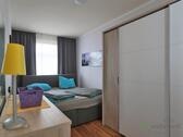 Blick ins Schlafzimmer - 