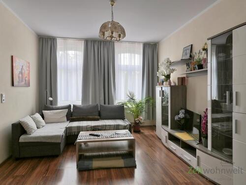 Blick ins Wohnzimmer - (EF1417_M) Erfurt: Krämpfervorstadt, möbliertes 2-Zimmer-Apartment nahe der Fußgängerzone, Grundreinigung inkl.