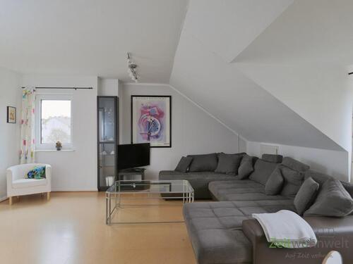 Blick zum TV - 2 Zimmer Etagenwohnung in Kassel