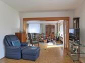 Sessel und TV vor der Glastür - Etagenwohnung mit 90,00 m&sup2; in Kassel zur Miete