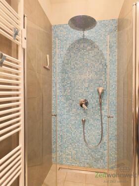 Dusche im großen Bad - 
