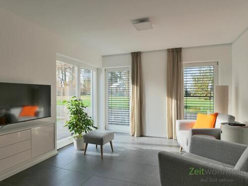 Blick in den Wohnbereich - (EF1341_M) Dresden: Moritzburg, neu gebautes und neu möbliertes Apartment mit Terrasse und separatem Hauseingang