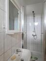 Blick zur Dusche - 