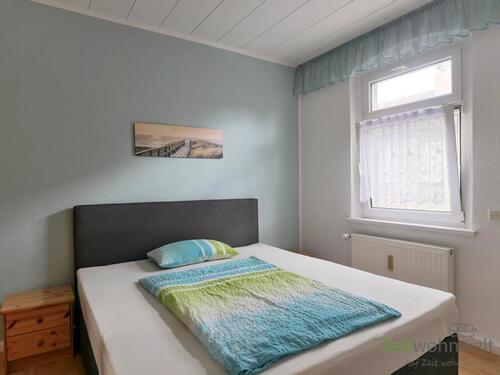 Blick ins Schlafzimmer - 2 Zimmer Etagenwohnung in Halle (Saale)