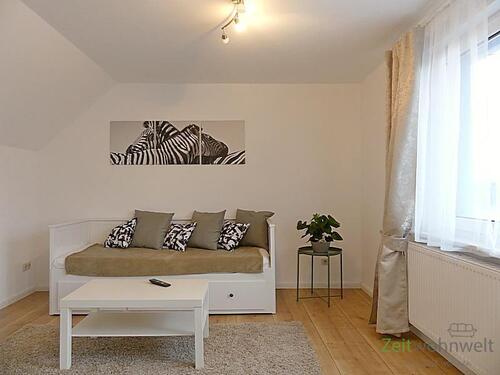Wohnbereich - 1 Zimmer Etagenwohnung zur Miete in Dachwig