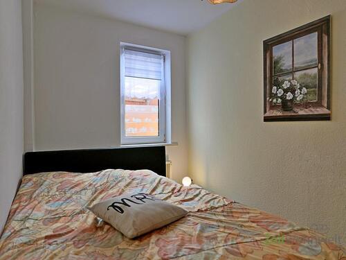 kleines Schlafzimmer - 2 Zimmer Etagenwohnung in Erfurt