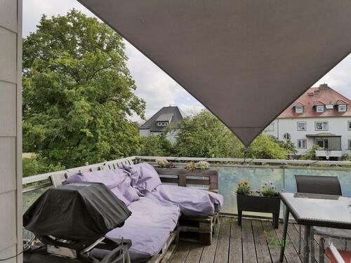 Dachmöbel und Grill - Etagenwohnung mit 54,00 m&sup2; in Kassel zur Miete
