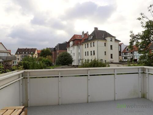 Balkon bei Regenwetter - Etagenwohnung mit 82,00 m&sup2; in Kassel zur Miete