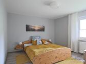 Blick ins Schlafzimmer - 