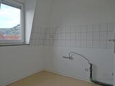 separate Küche mit Fenster - 