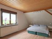 Blick ins Schlafzimmer - 