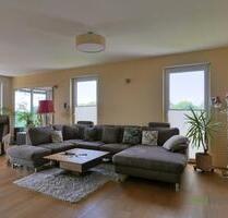 (EF1121_M) Halle: Saaleaue, möbliertes Luxusapartment mit Parkettböden, 2 Bädern und 2 Balkons, nahe der Saale - Halle (Saale)