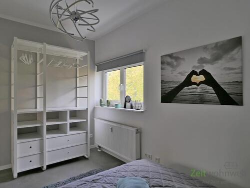 Blick ins Schlafzimmer - 