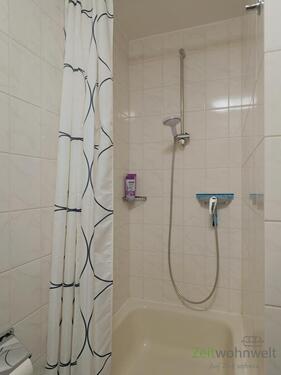 Dusche im Bad - 