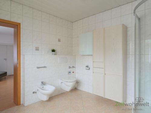 WC und Bidet - 