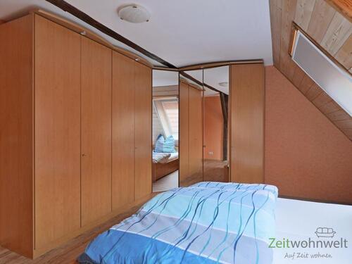 verspiegelter Eck-Kleiderschrank - 