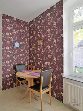 Esstisch am Fenster - 