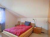 Blick ins Schlafzimmer - 