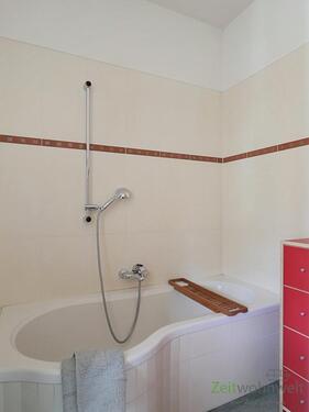 Wanne im großen Bad - 