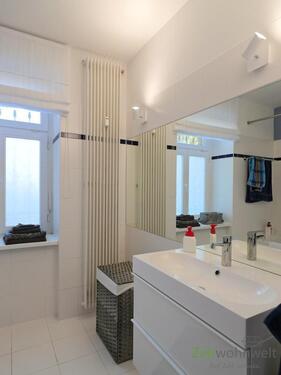 Blick ins Bad - Etagenwohnung mit 37,00 m&sup2; in Dresden zur Miete