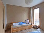 Kleiderscrank im linken Schlafzimmer - 