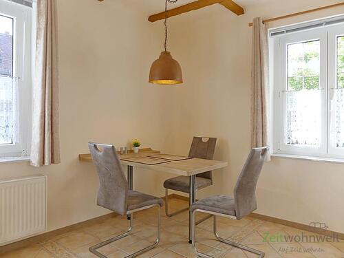 schöner Essplatz in der Küche - 2 Zimmer Etagenwohnung zur Miete in Dresden