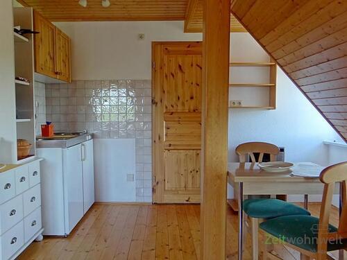 Küche mit Essplatz - (EF0300_M) Weimar: Bad Berka, großes möbliertes Apartment mit Ausblick in einer Stadtrandvilla, WLAN inklusive