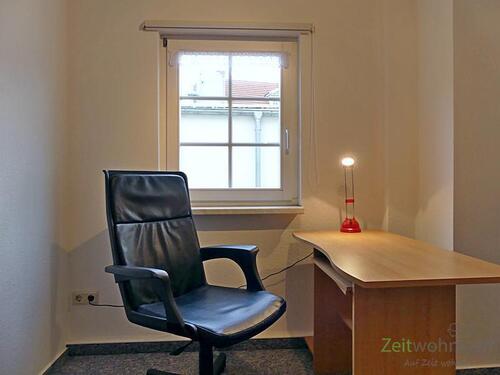 Schreibtisch im Wohnzimmer - 