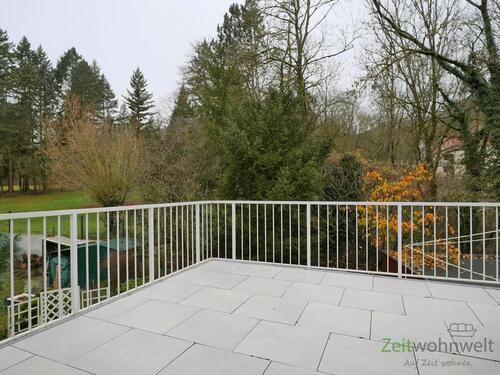 Balkonausblick an einem trüben Herbsttag - 2 Zimmer Etagenwohnung in Jena